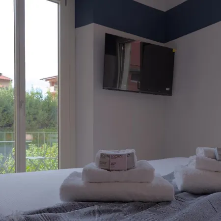 Guest house 2 Min - Modern At 1 Min To Station - Wifi, Ac