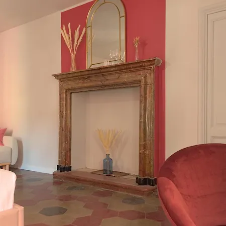 2 Min - Modern At 1 Min To Station - Wifi, Ac Guest house 3*