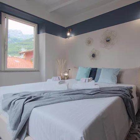 2 Min - Modern At 1 Min To Station - Wifi, Ac Guest house