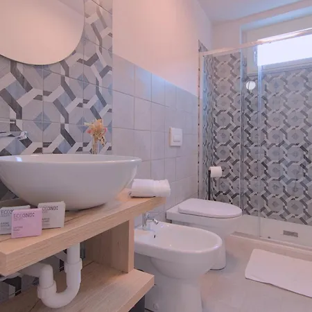2 Min - Modern At 1 Min To Station - Wifi, Ac 3* Mandello del Lario