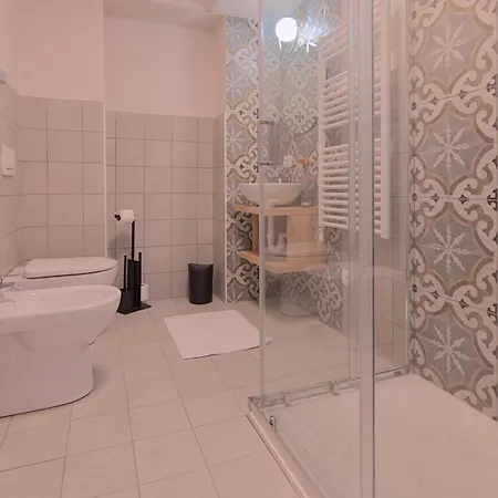 2 Min - Modern At 1 Min To Station - Wifi, Ac Mandello del Lario