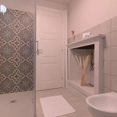2 Min - Modern At 1 Min To Station - Wifi, Ac 3* Mandello del Lario