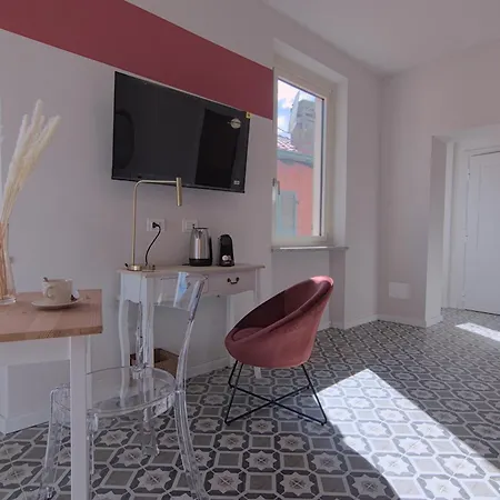 2 Min - Modern At 1 Min To Station - Wifi, Ac 3* Mandello del Lario